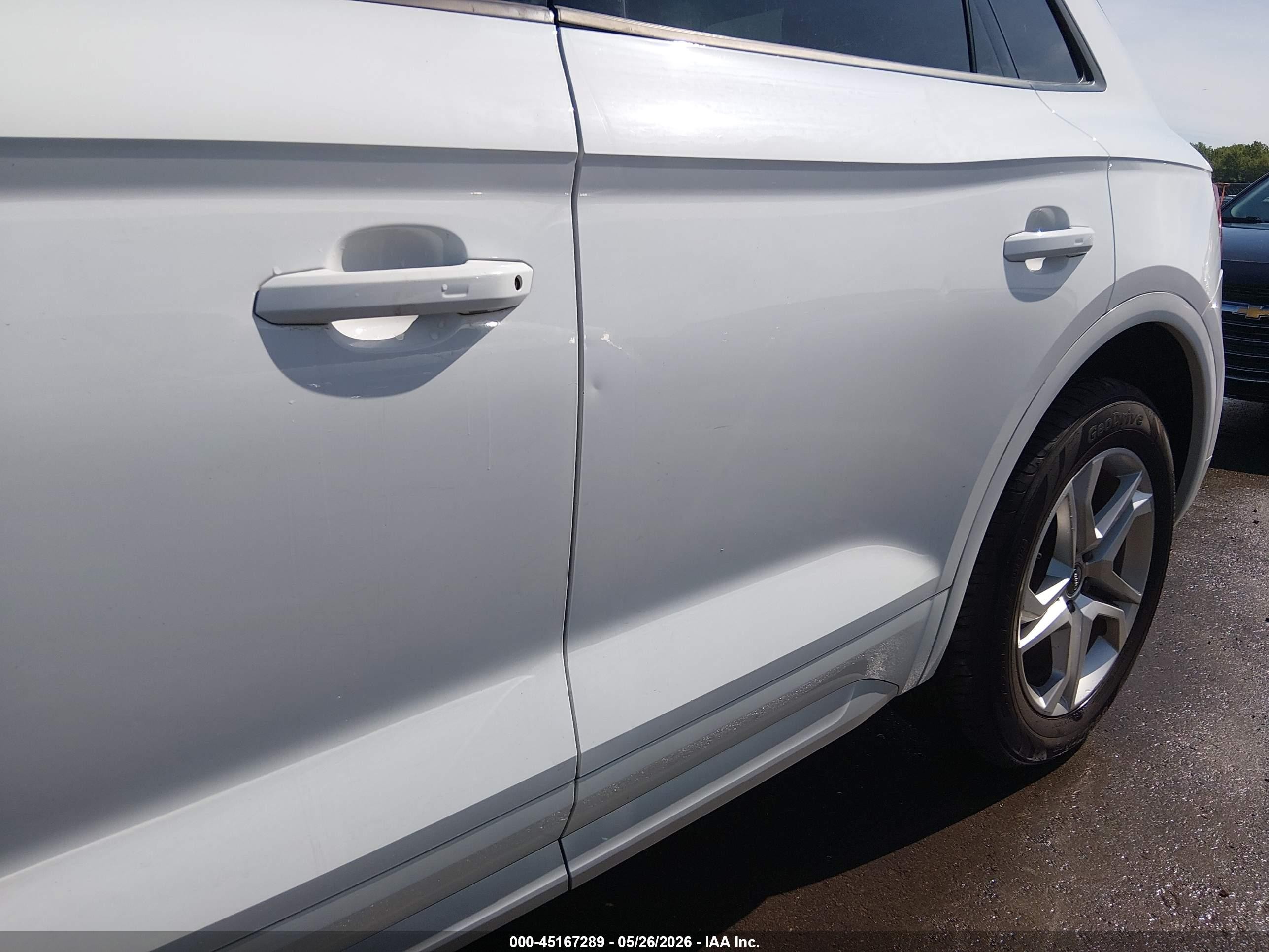 2018 Audi Q5 2.0t Premium/2.0t Tech Premium Белый vin: WA1ANAFY9J2169703