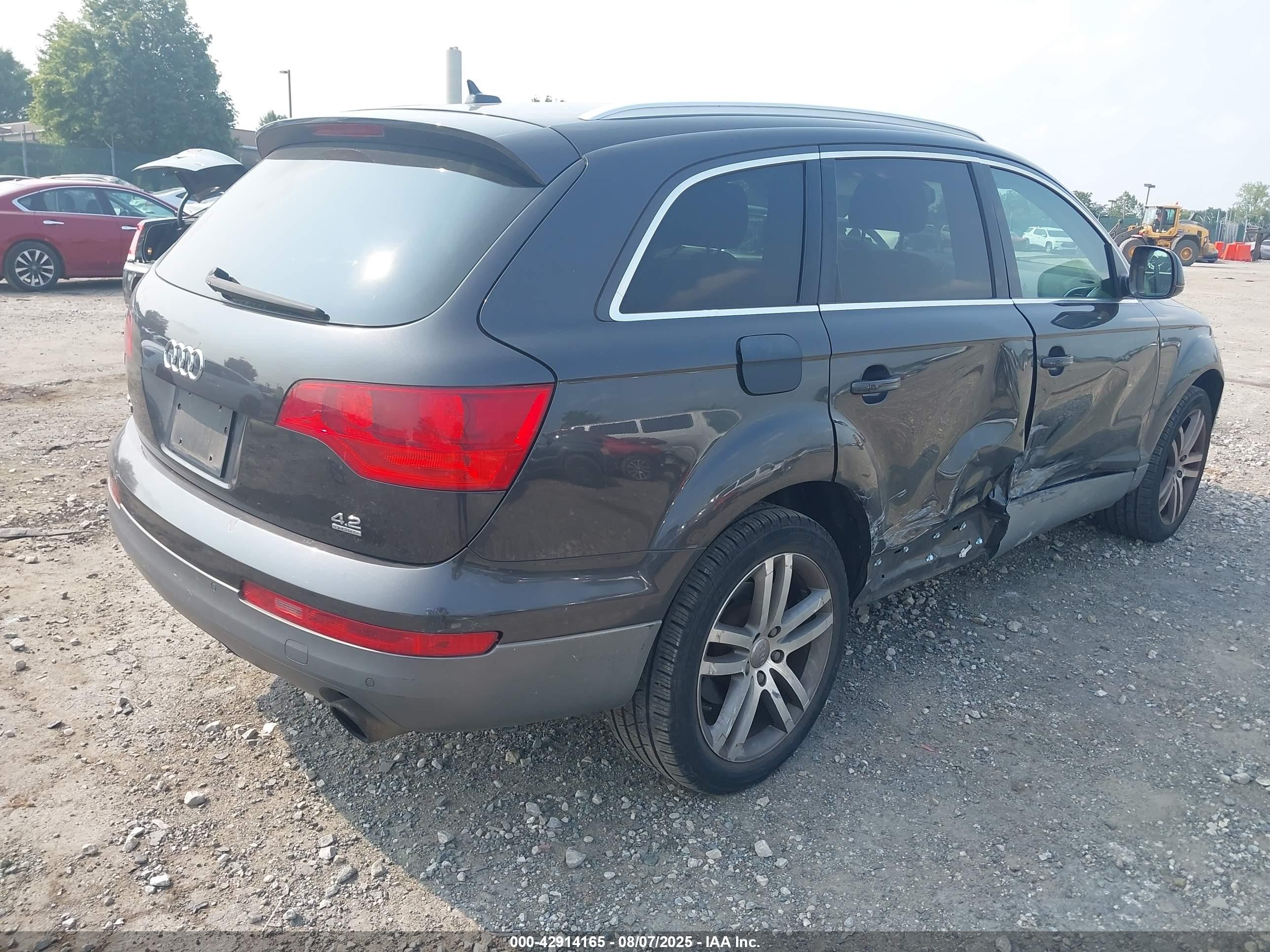 2007 Audi Q7 4.2 Gray vin: WA1AV74L17D021150