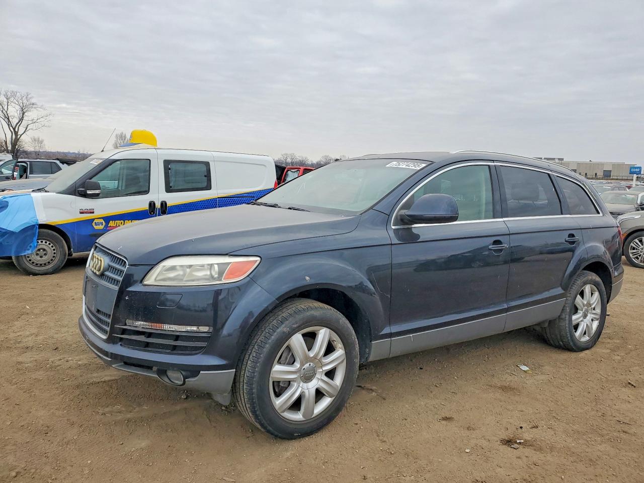 2007 Audi Q7 4.2 Quattro Blue vin: WA1AV74L77D026658