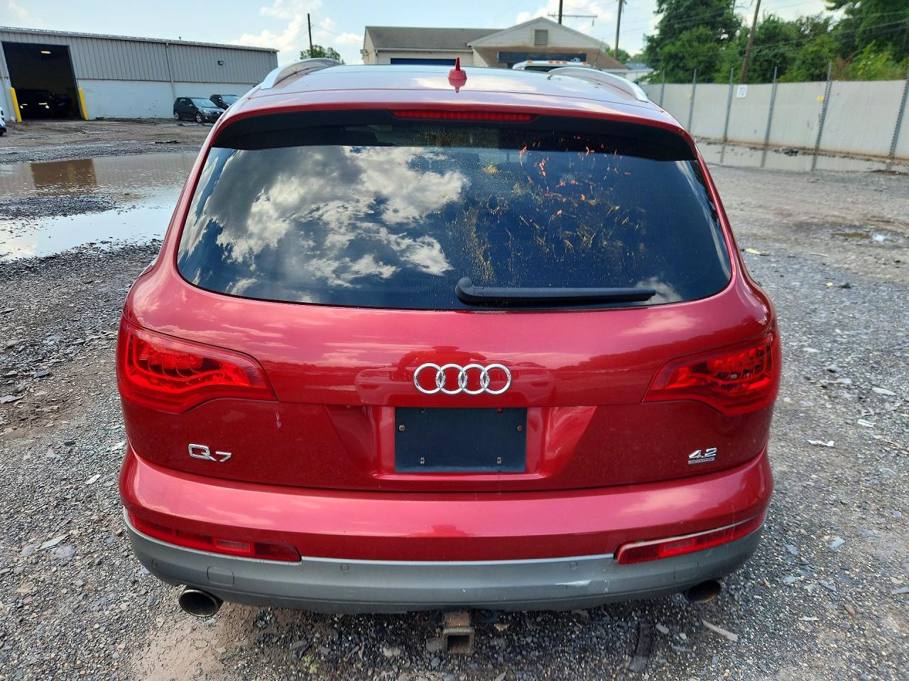 2009 Audi Q7 Prestige Red vin: WA1AV74L89D018930