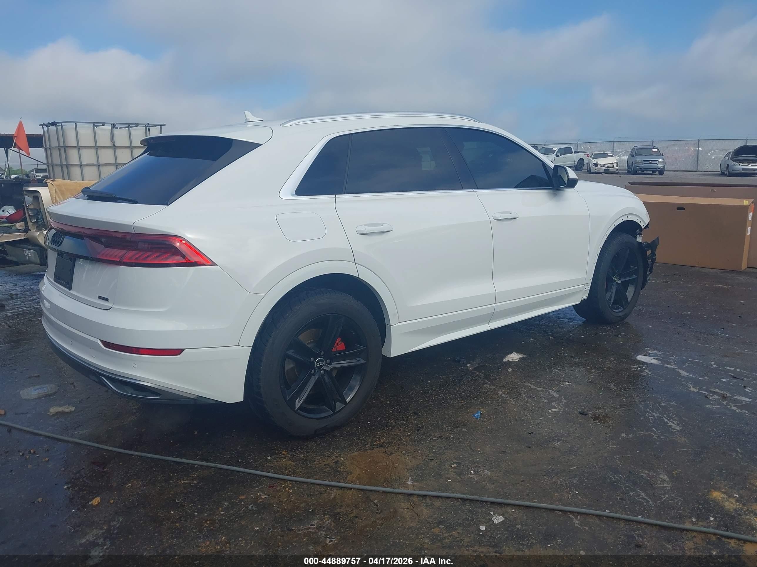 2019 Audi Q8 55 Premium White vin: WA1AVAF19KD017901