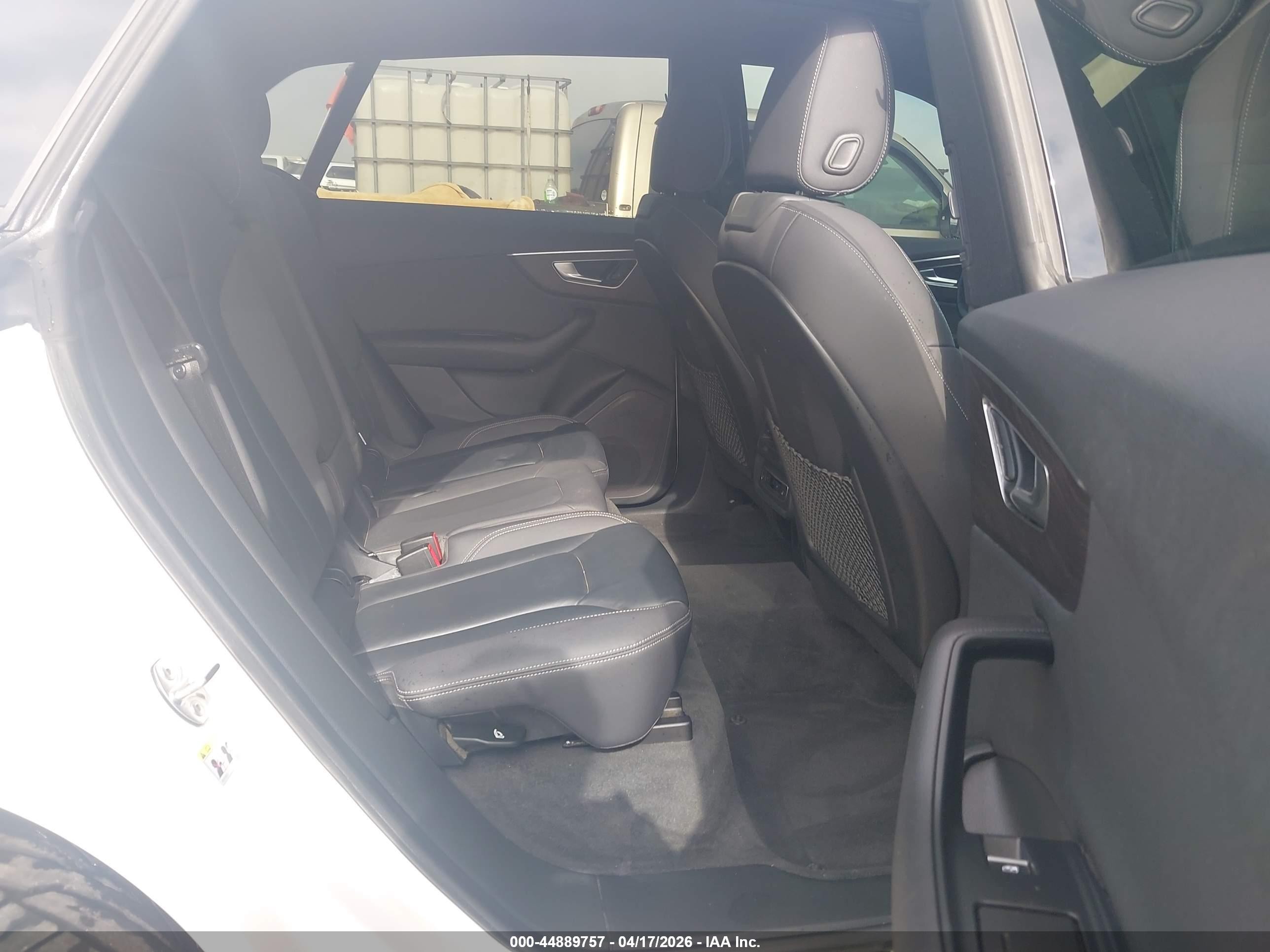 2019 Audi Q8 55 Premium White vin: WA1AVAF19KD017901