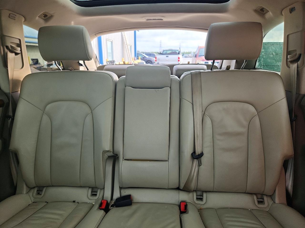 2009 Audi Q7 3.6 Quattro White vin: WA1AY74L69D014866