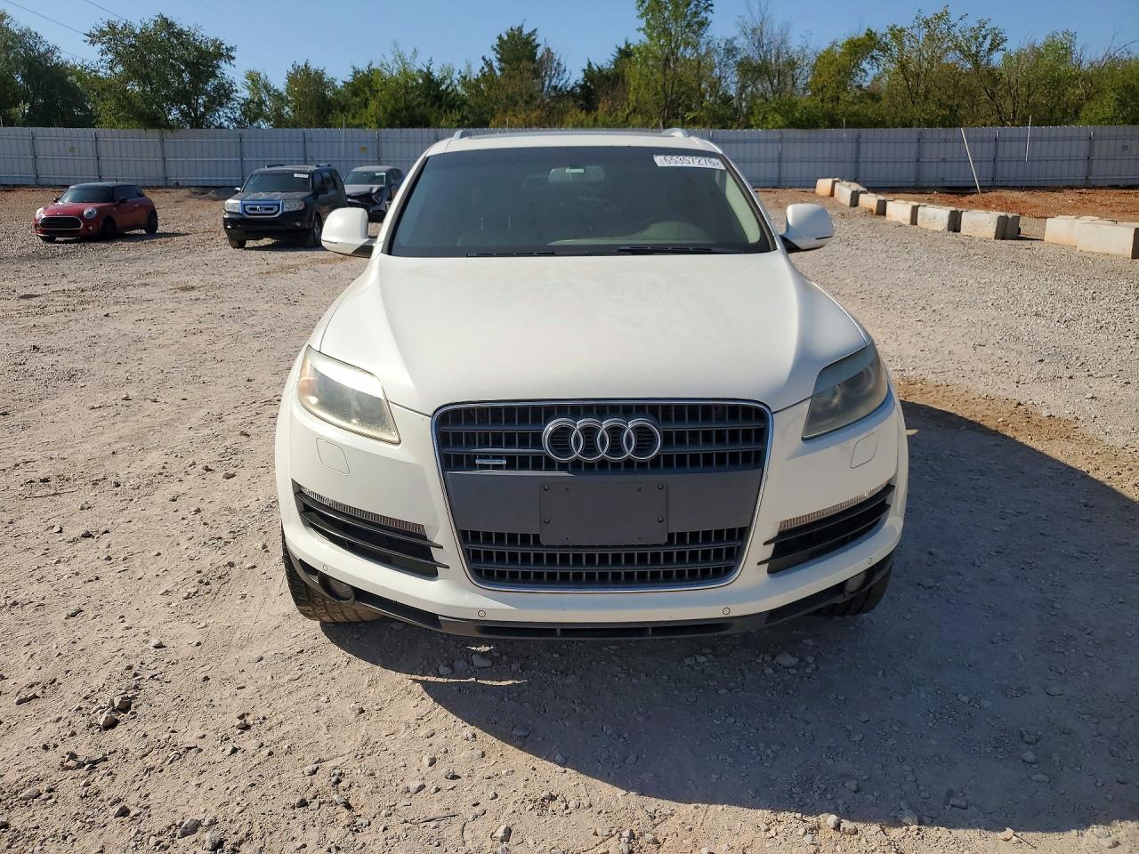 2009 Audi Q7 3.6 Quattro White vin: WA1AY74L79D028775