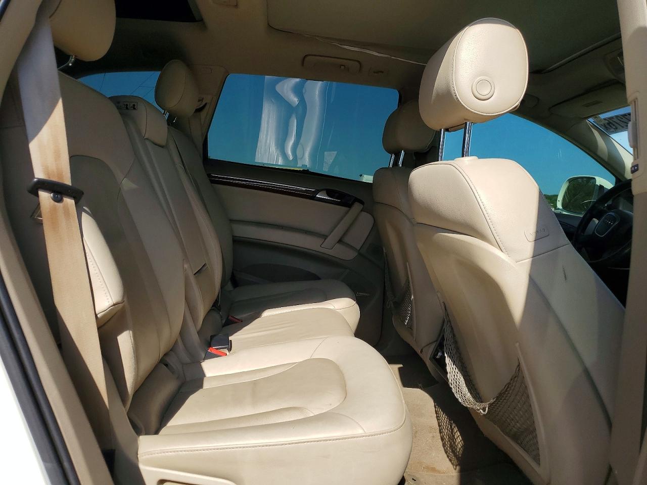 2009 Audi Q7 3.6 Quattro White vin: WA1AY74L79D028775