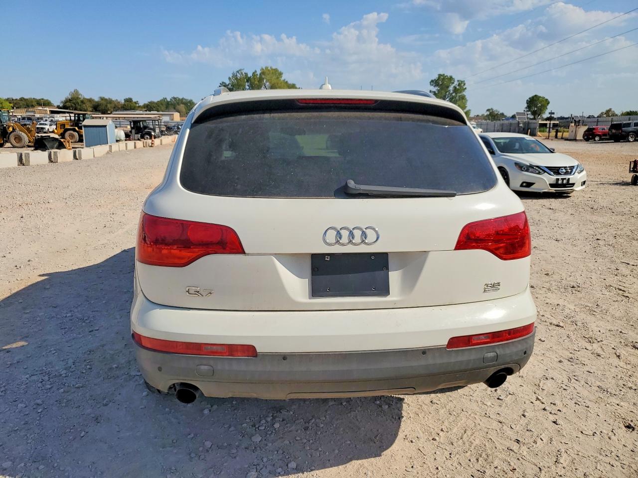 2009 Audi Q7 3.6 Quattro White vin: WA1AY74L79D028775