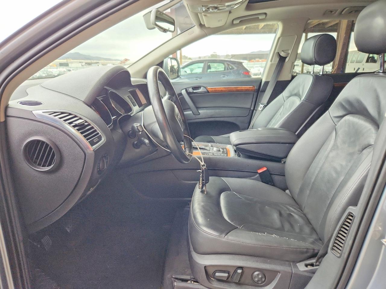 2009 Audi Q7 3.6 Quattro Silver vin: WA1AY74L89D016795