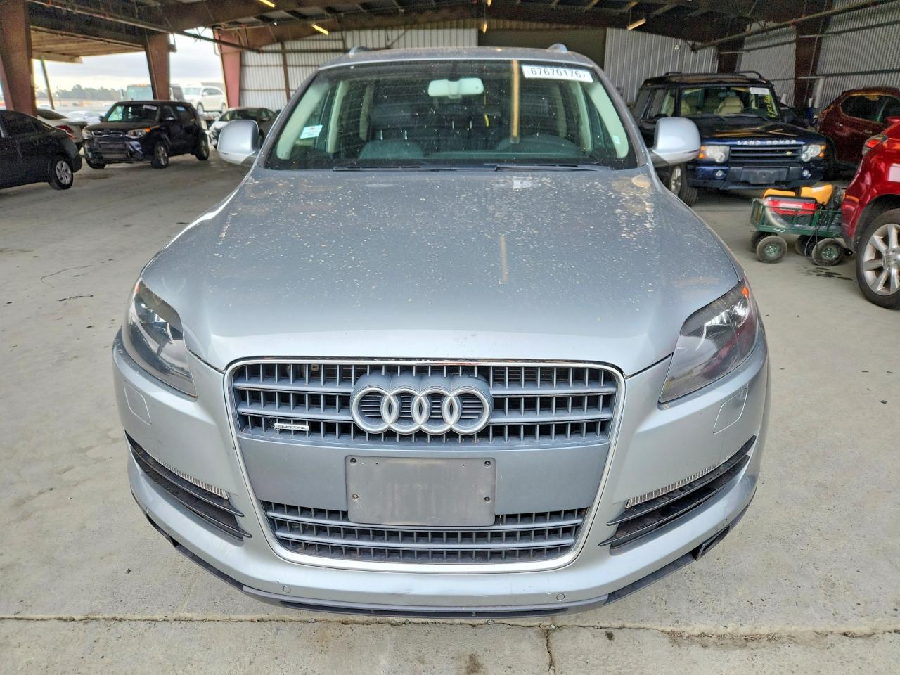 2009 Audi Q7 3.6 Quattro Silver vin: WA1AY74L89D016795