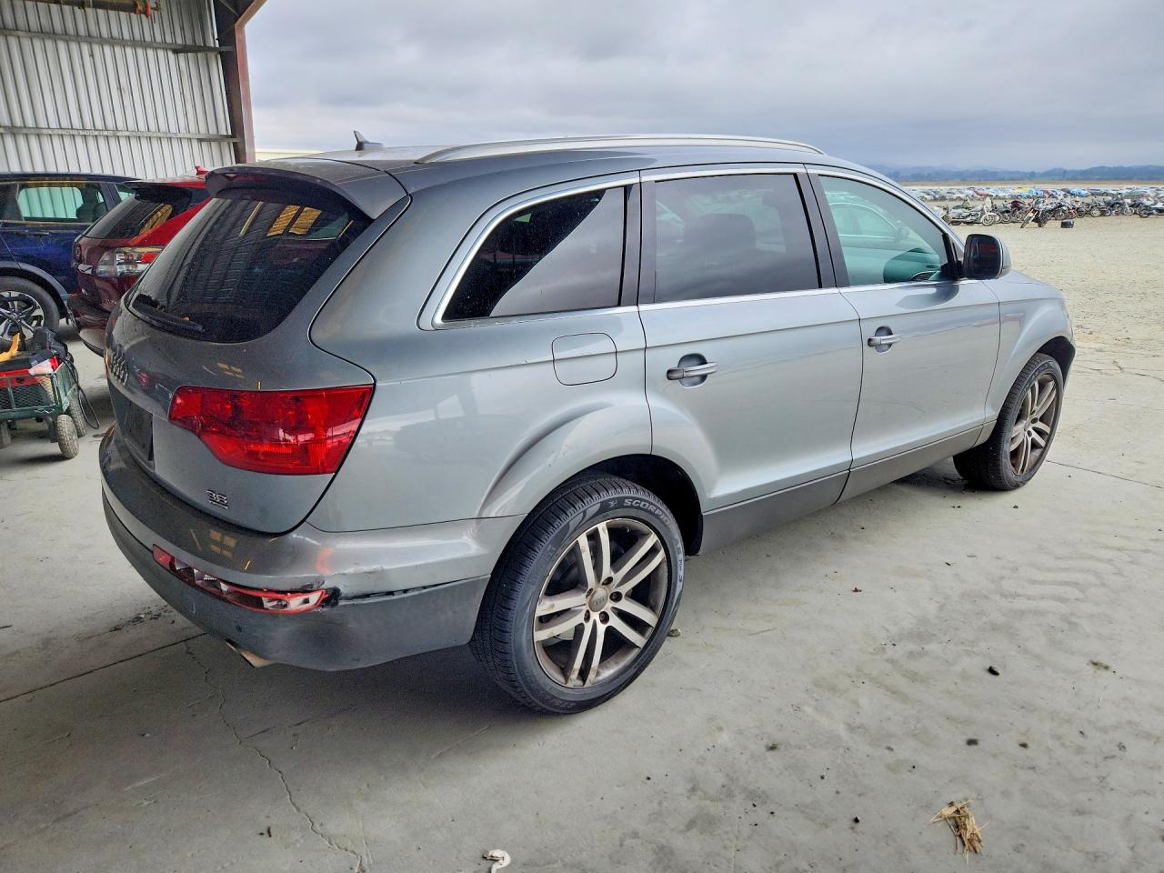 2009 Audi Q7 3.6 Quattro Silver vin: WA1AY74L89D016795