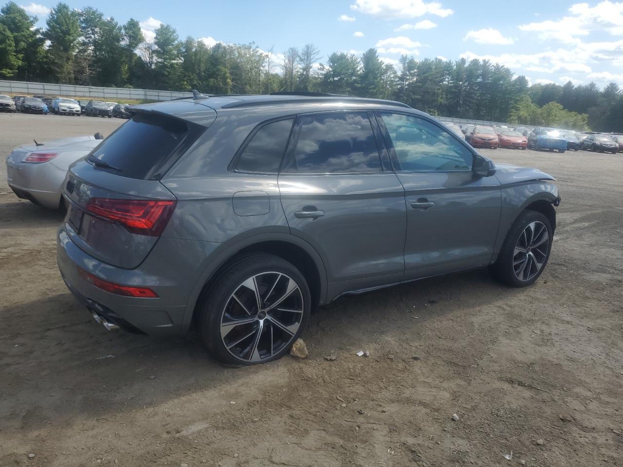 2024 Audi Sq5 Premium Plus Gray vin: WA1B4AFY2R2152115