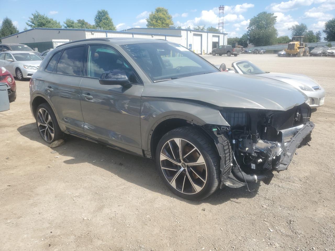 2024 Audi Sq5 Premium Plus Gray vin: WA1B4AFY2R2152115