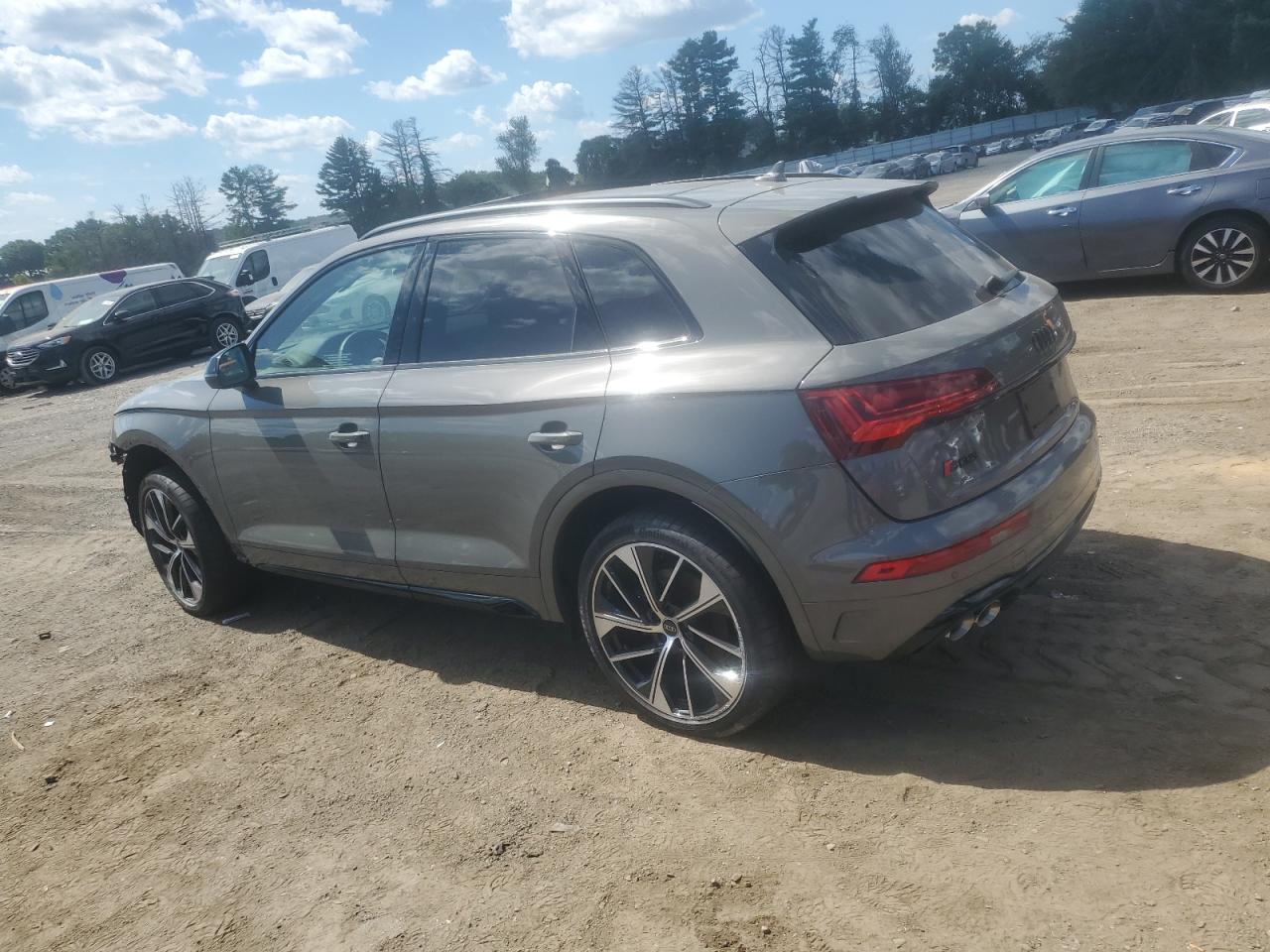 2024 Audi Sq5 Premium Plus Gray vin: WA1B4AFY2R2152115