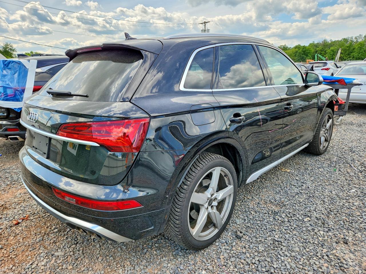 2022 Audi Sq5 Premium Plus Black vin: WA1B4AFY4N2135679