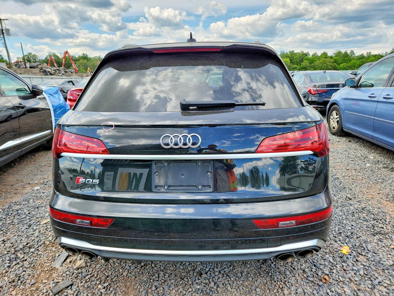 2022 Audi Sq5 Premium Plus Black vin: WA1B4AFY4N2135679