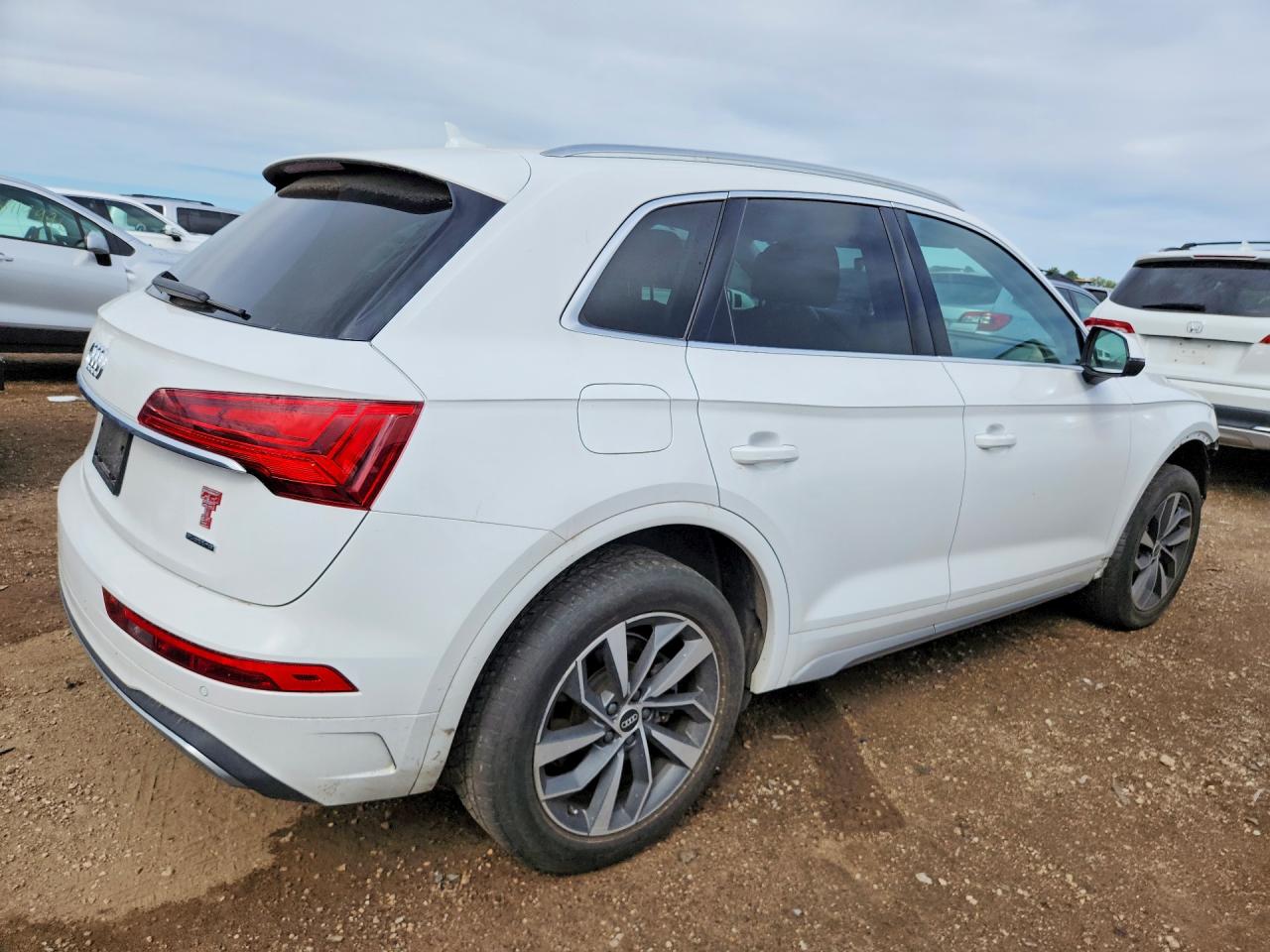 2021 Audi Q5 Premium Plus White vin: WA1BAAFY0M2019421