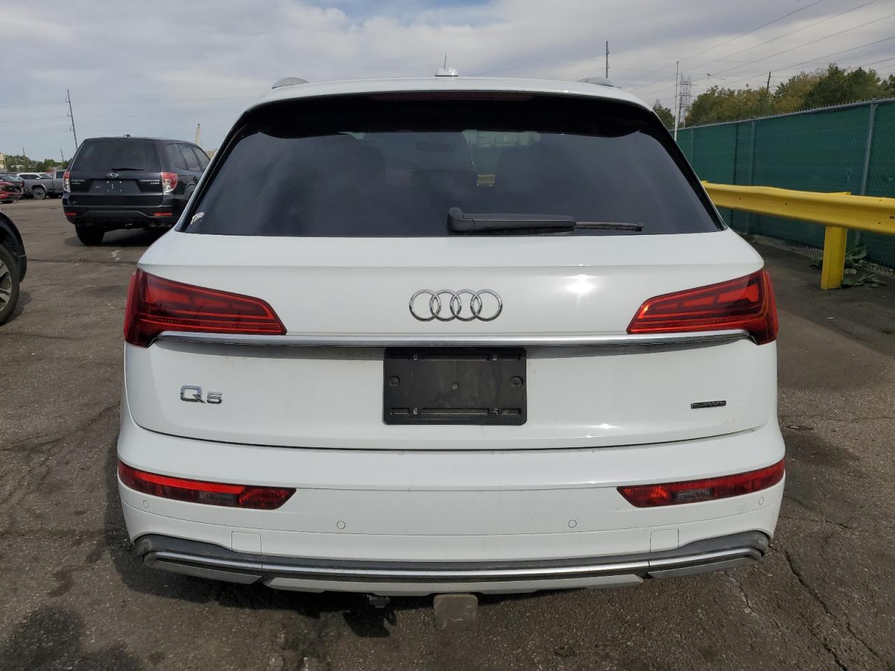 2021 Audi Q5 Premium Plus White vin: WA1BAAFY1M2055120