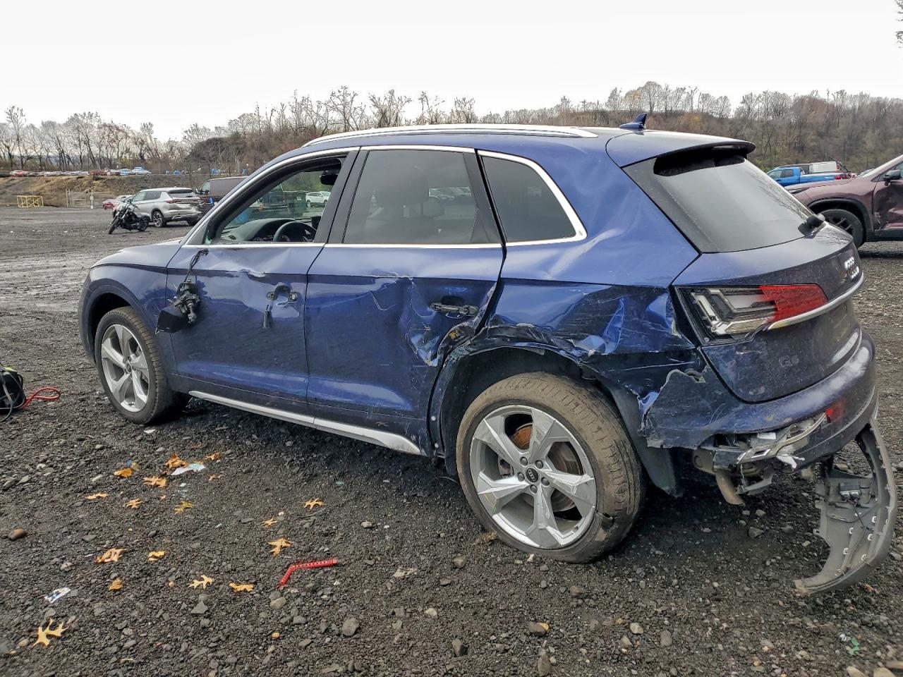 2021 Audi Q5 Premium Plus Blue vin: WA1BAAFY6M2059048