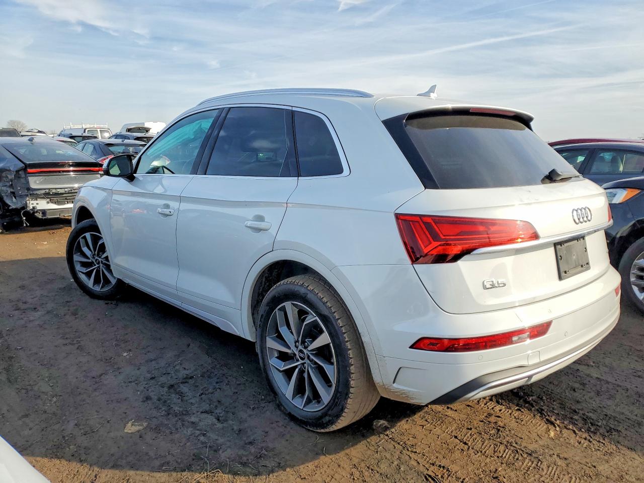2021 Audi Q5 Premium Plus Белый vin: WA1BAAFY6M2060491