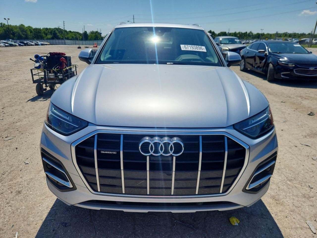 2021 Audi Q5 Premium Plus Серебряный vin: WA1BAAFY8M2010028