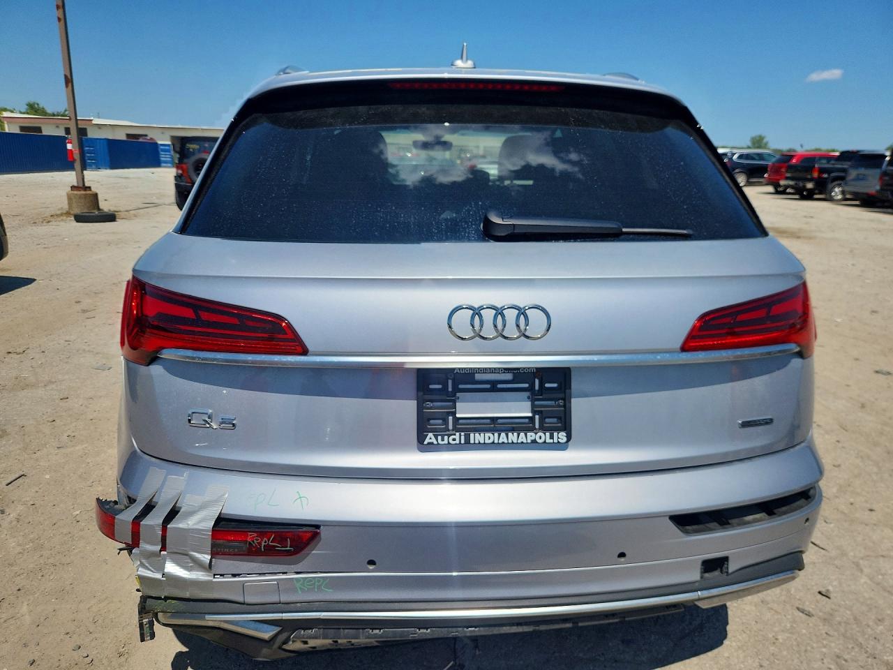 2021 Audi Q5 Premium Plus Серебряный vin: WA1BAAFY8M2010028
