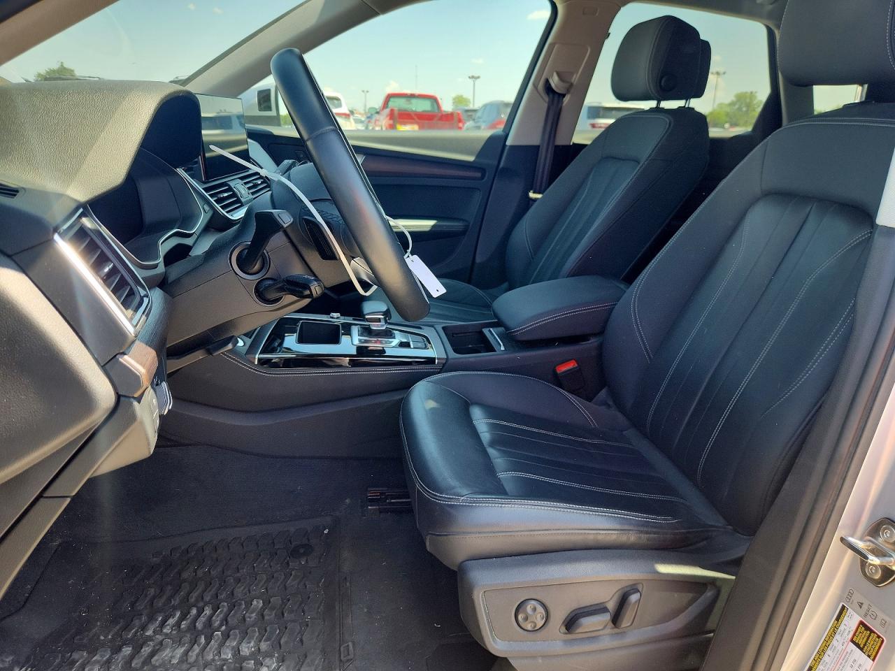 2021 Audi Q5 Premium Plus Серебряный vin: WA1BAAFY8M2010028
