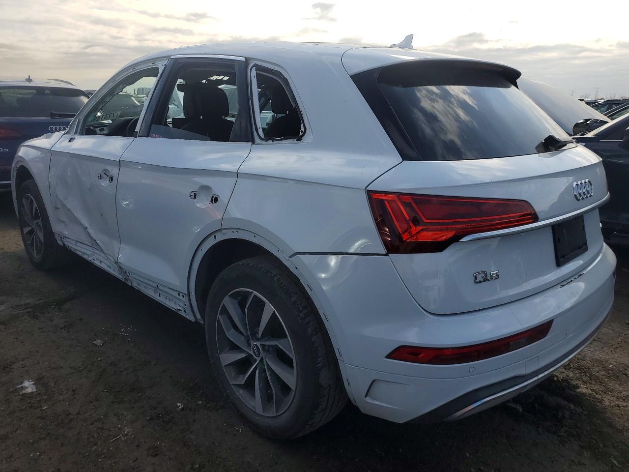 2021 Audi Q5 Premium Plus Белый vin: WA1BAAFY8M2086171