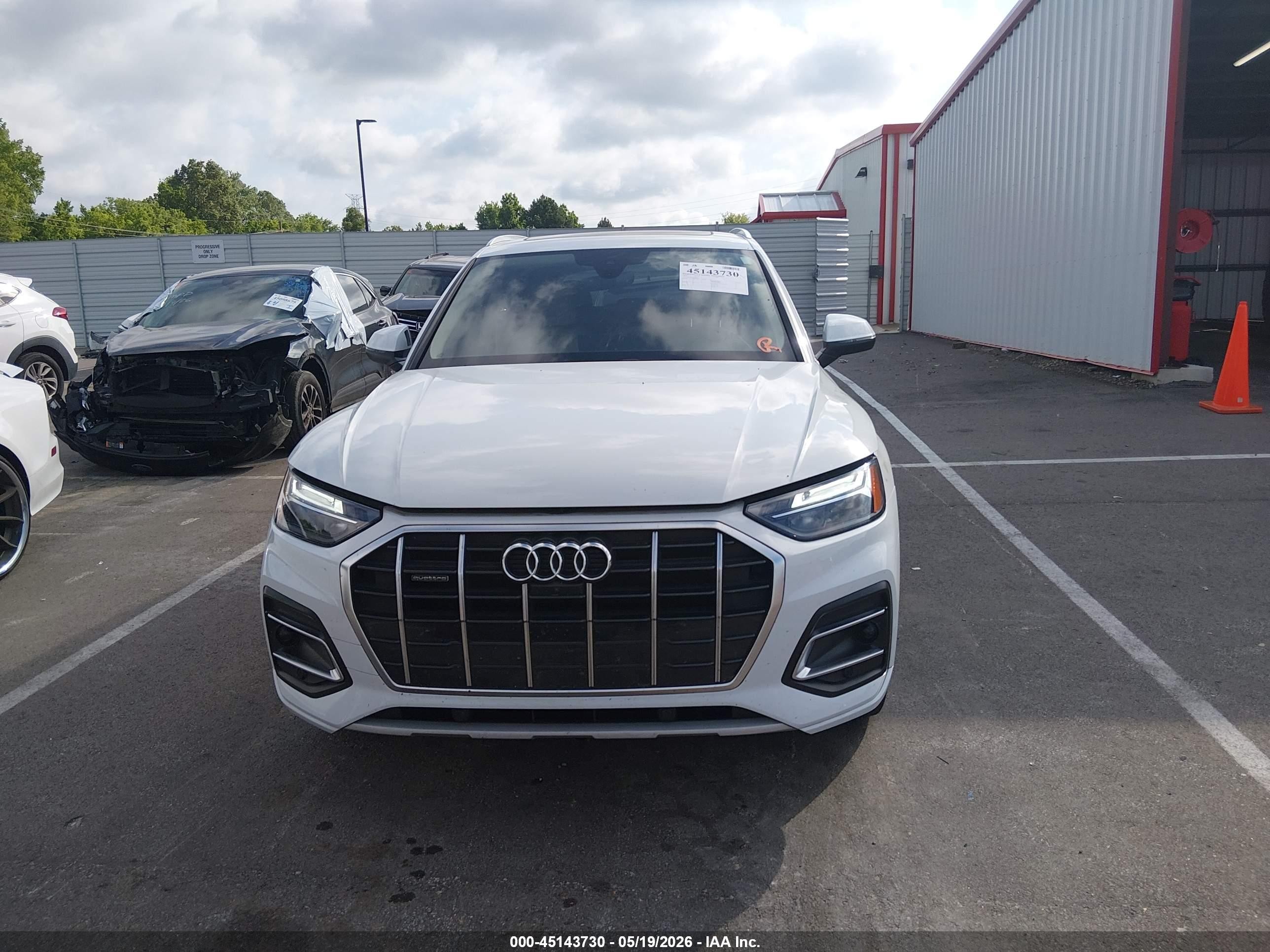2021 Audi Q5 Premium Plus 45 Tfsi Quattro S Tronic White vin: WA1BAAFY8M2131903