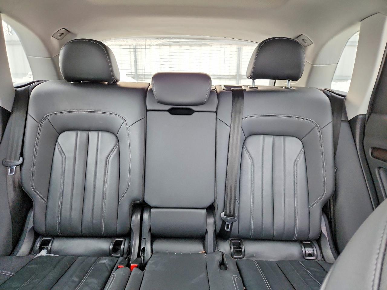 2022 Audi Q5 Premium Plus 40 Black vin: WA1BBAFY7N2120521