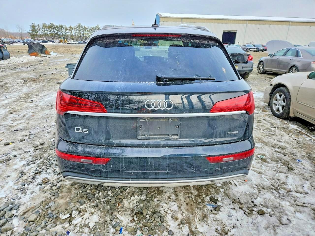 2022 Audi Q5 Premium Plus 40 Black vin: WA1BBAFY7N2120521