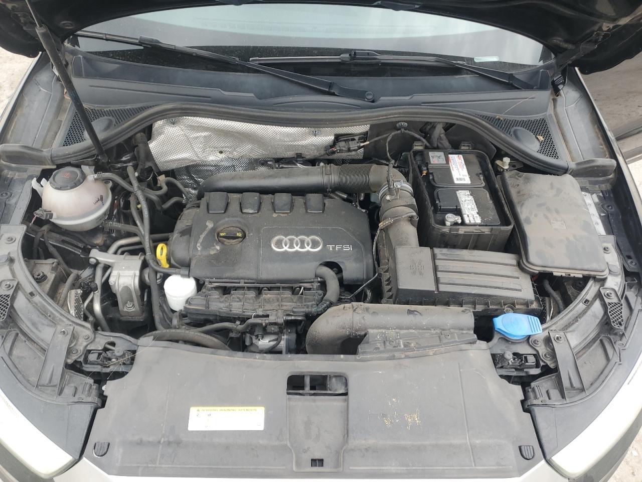 2018 Audi Q3 Premium Black vin: WA1BCCFS2JR015133