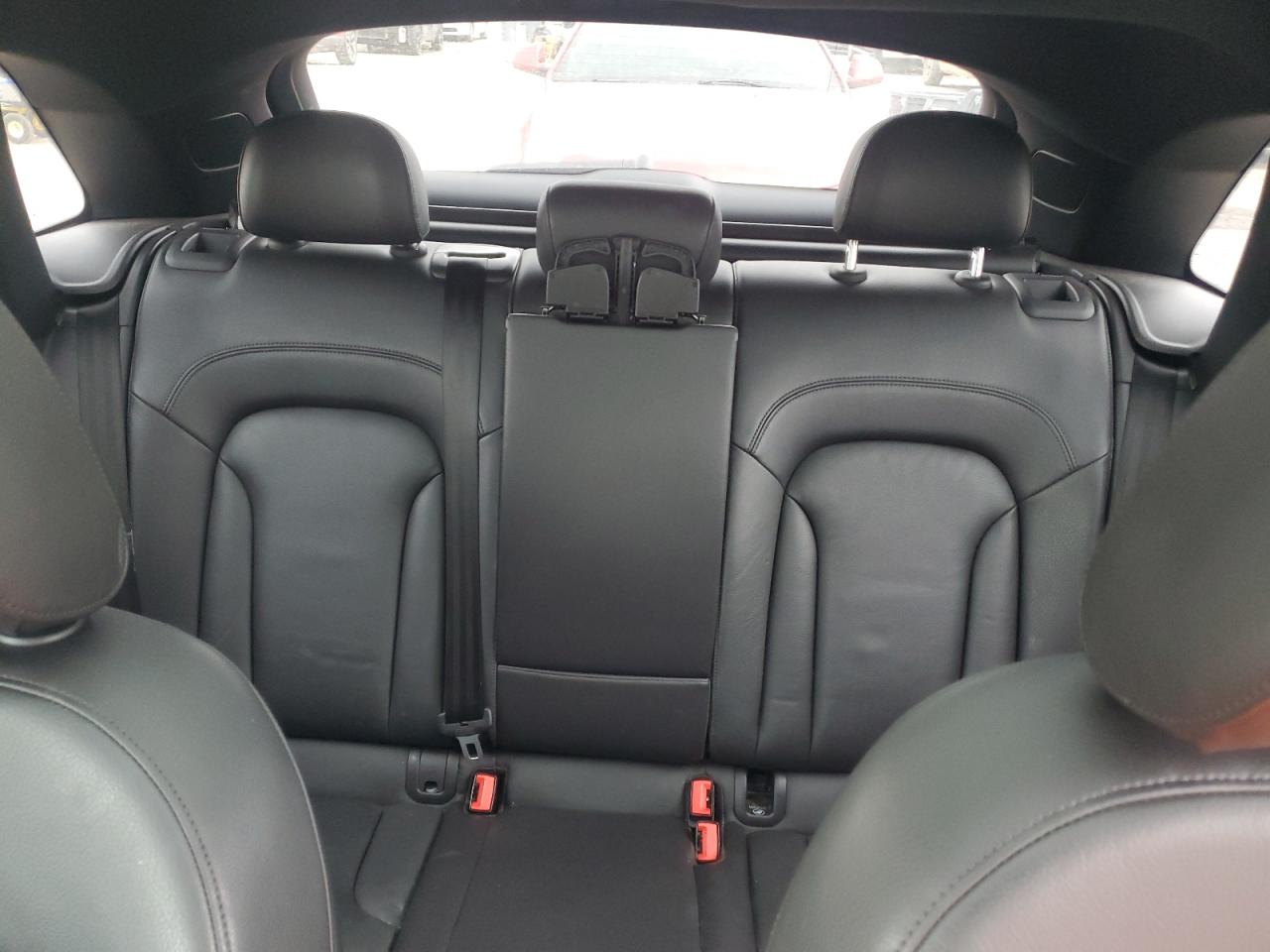 2018 Audi Q3 Premium Black vin: WA1BCCFS2JR015133
