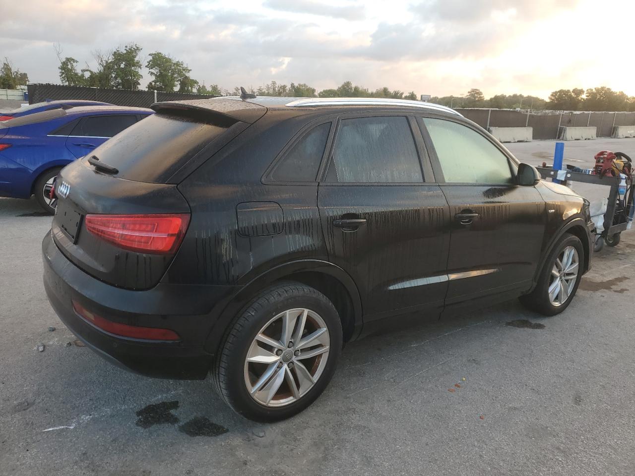 2018 Audi Q3 Premium Black vin: WA1BCCFS7JR016150
