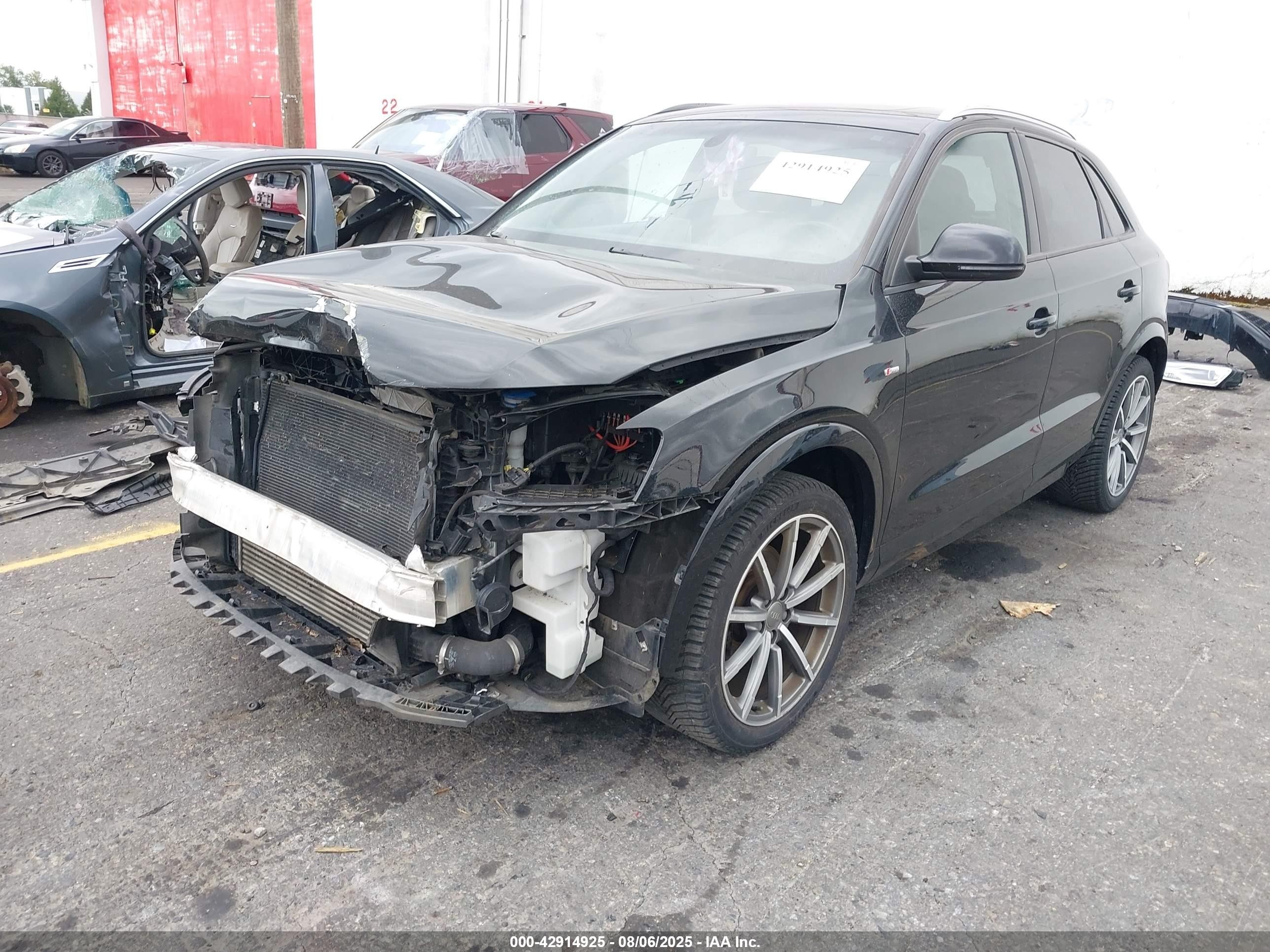 2018 Audi Q3 2.0t Premium/2.0t Sport Premium Black vin: WA1BCCFS7JR017718