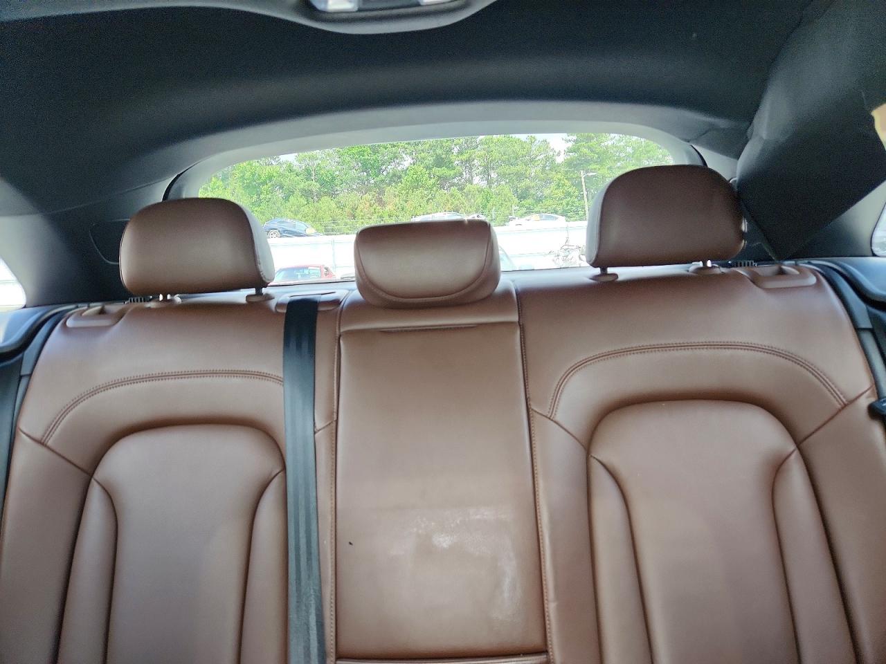 2018 Audi Q3 Premium Black vin: WA1BCCFS9JR020278