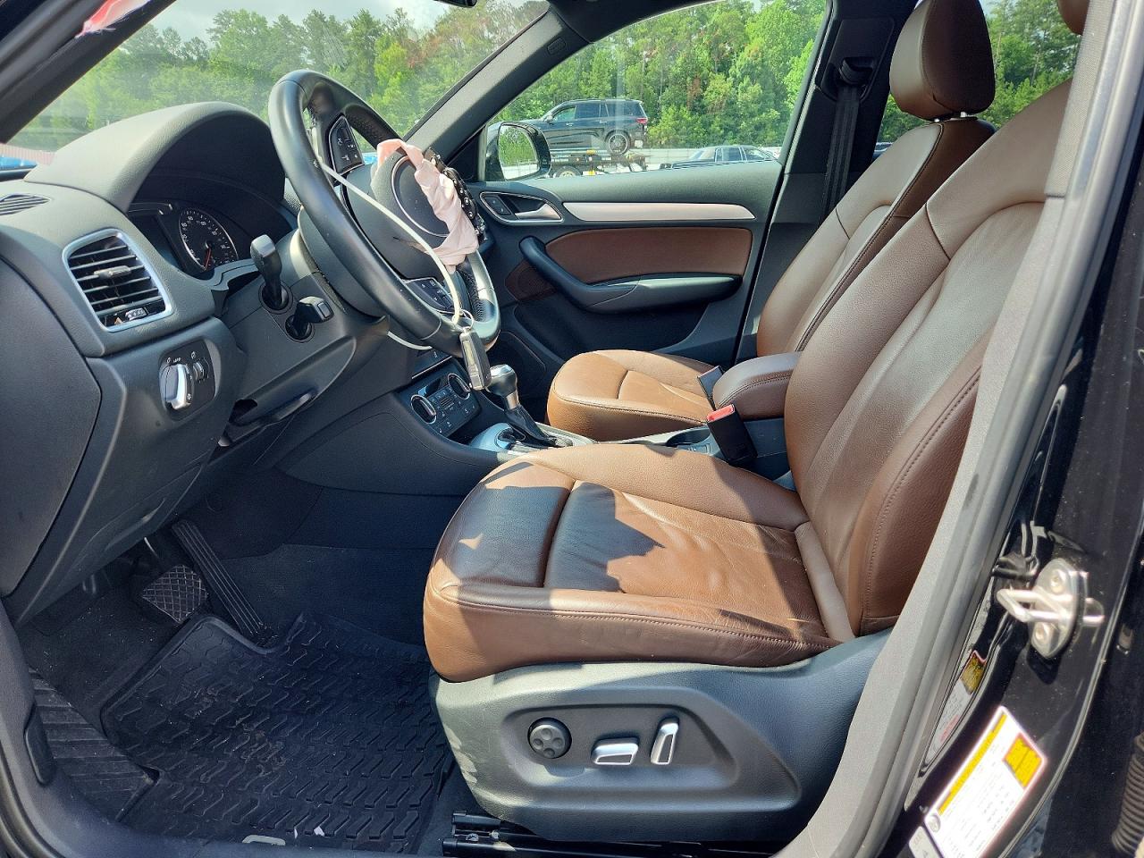 2018 Audi Q3 Premium Black vin: WA1BCCFS9JR020278
