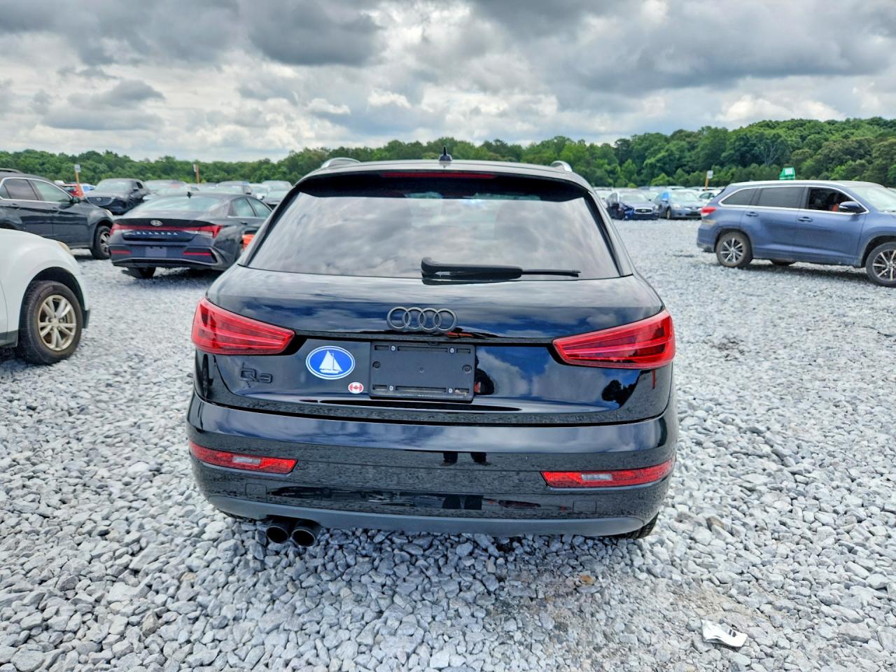 2018 Audi Q3 Premium Black vin: WA1BCCFS9JR020278
