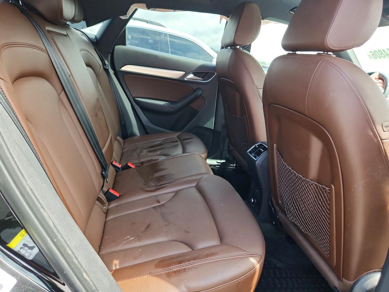 2018 Audi Q3 Premium Black vin: WA1BCCFS9JR020278