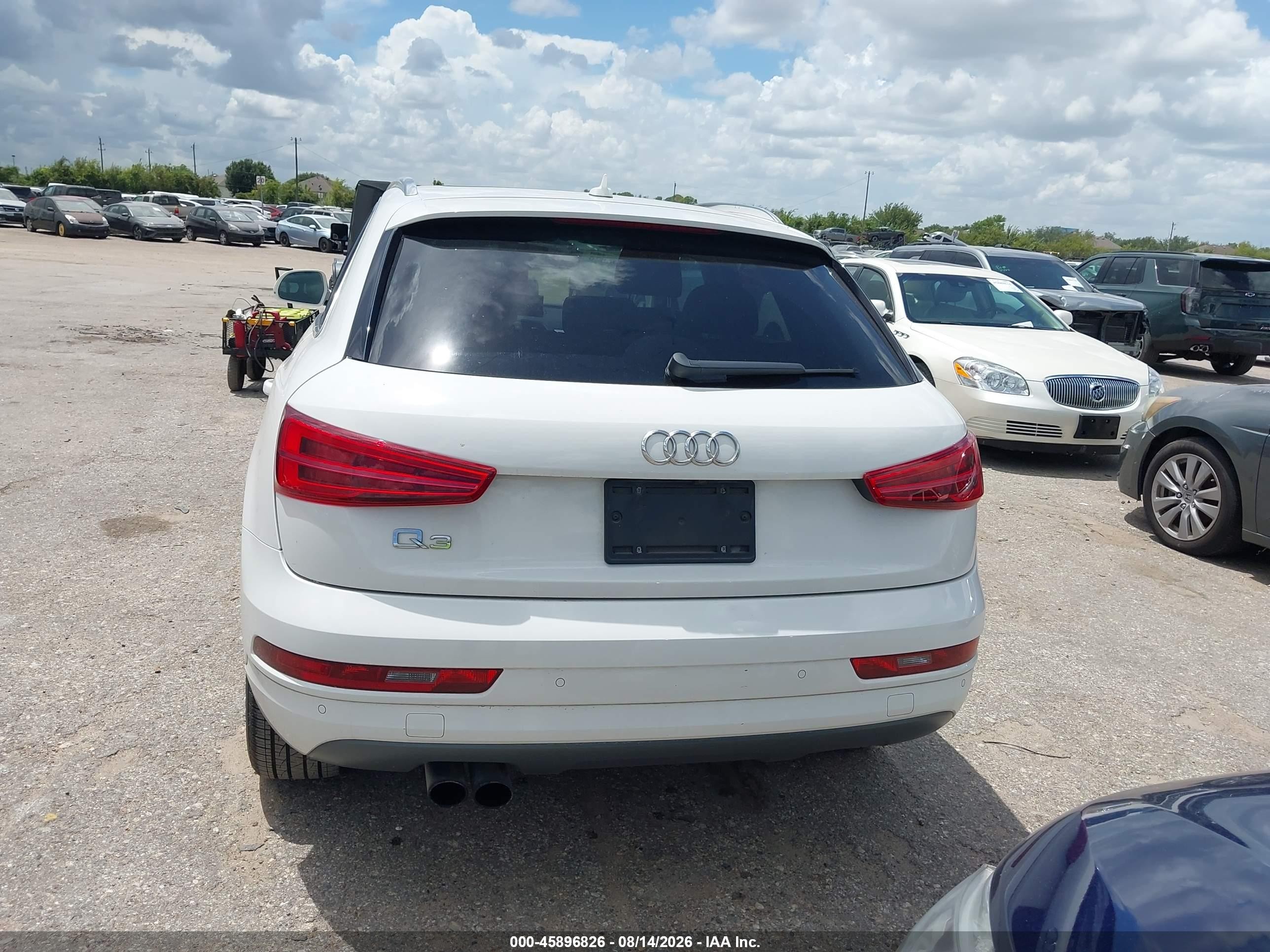 2016 Audi Q3 2.0t Premium Plus White vin: WA1BFCFS1GR004771