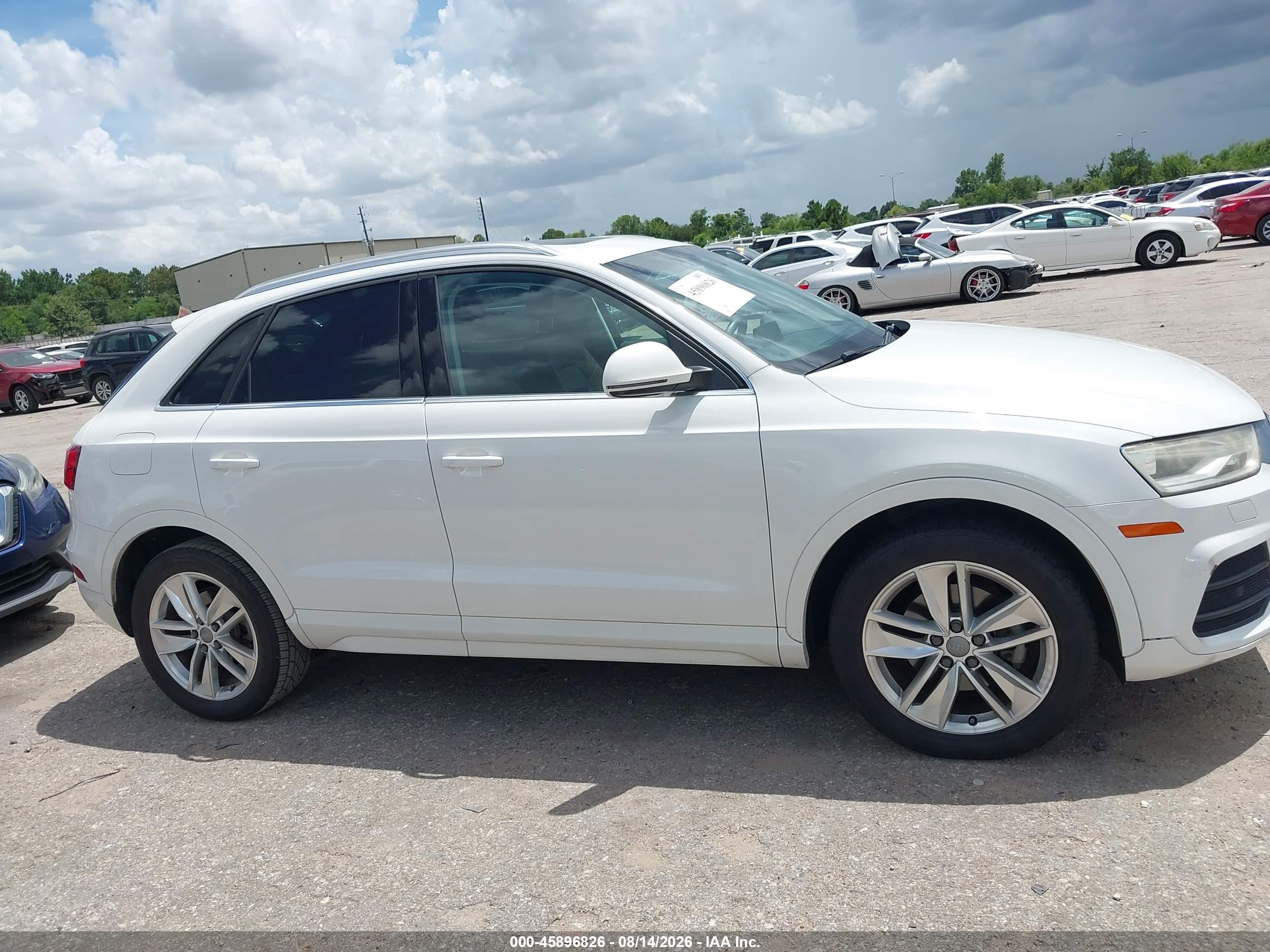 2016 Audi Q3 2.0t Premium Plus White vin: WA1BFCFS1GR004771