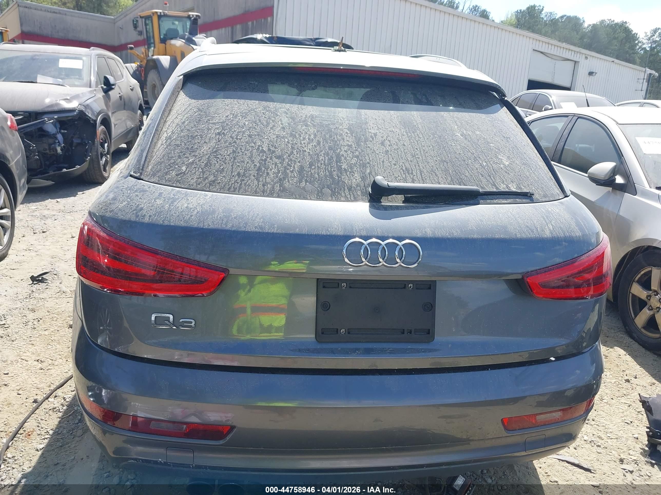 2015 Audi Q3 2.0t Premium Plus Gray vin: WA1BFCFS4FR001099