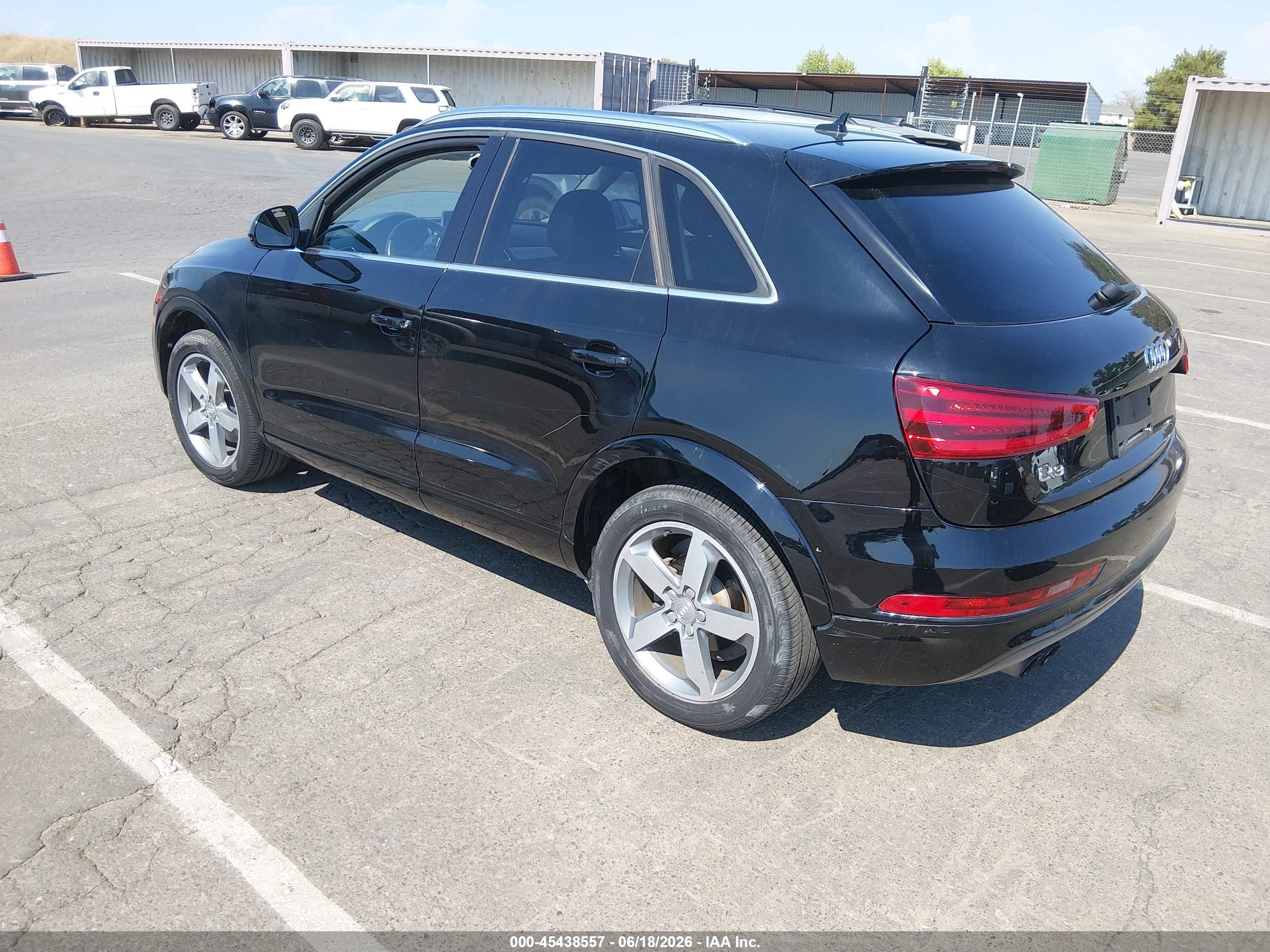 2015 Audi Q3 2.0t Premium Plus Black vin: WA1BFCFS4FR011938
