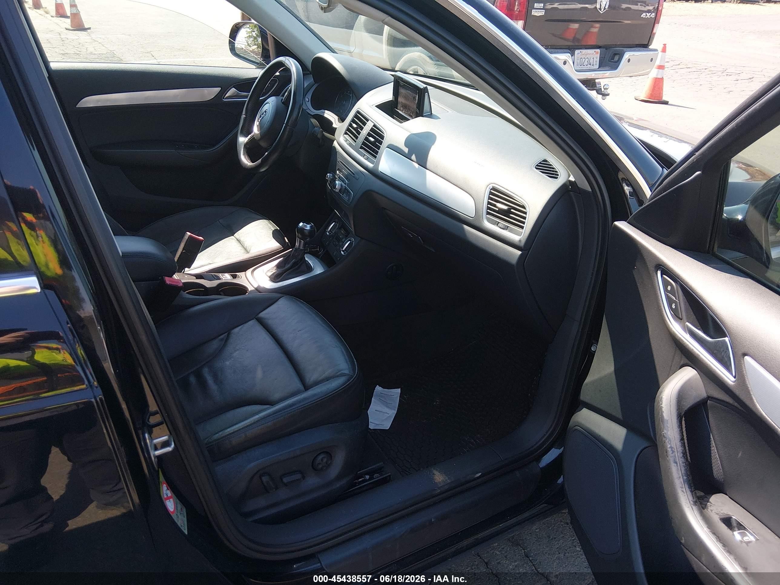 2015 Audi Q3 2.0t Premium Plus Black vin: WA1BFCFS4FR011938