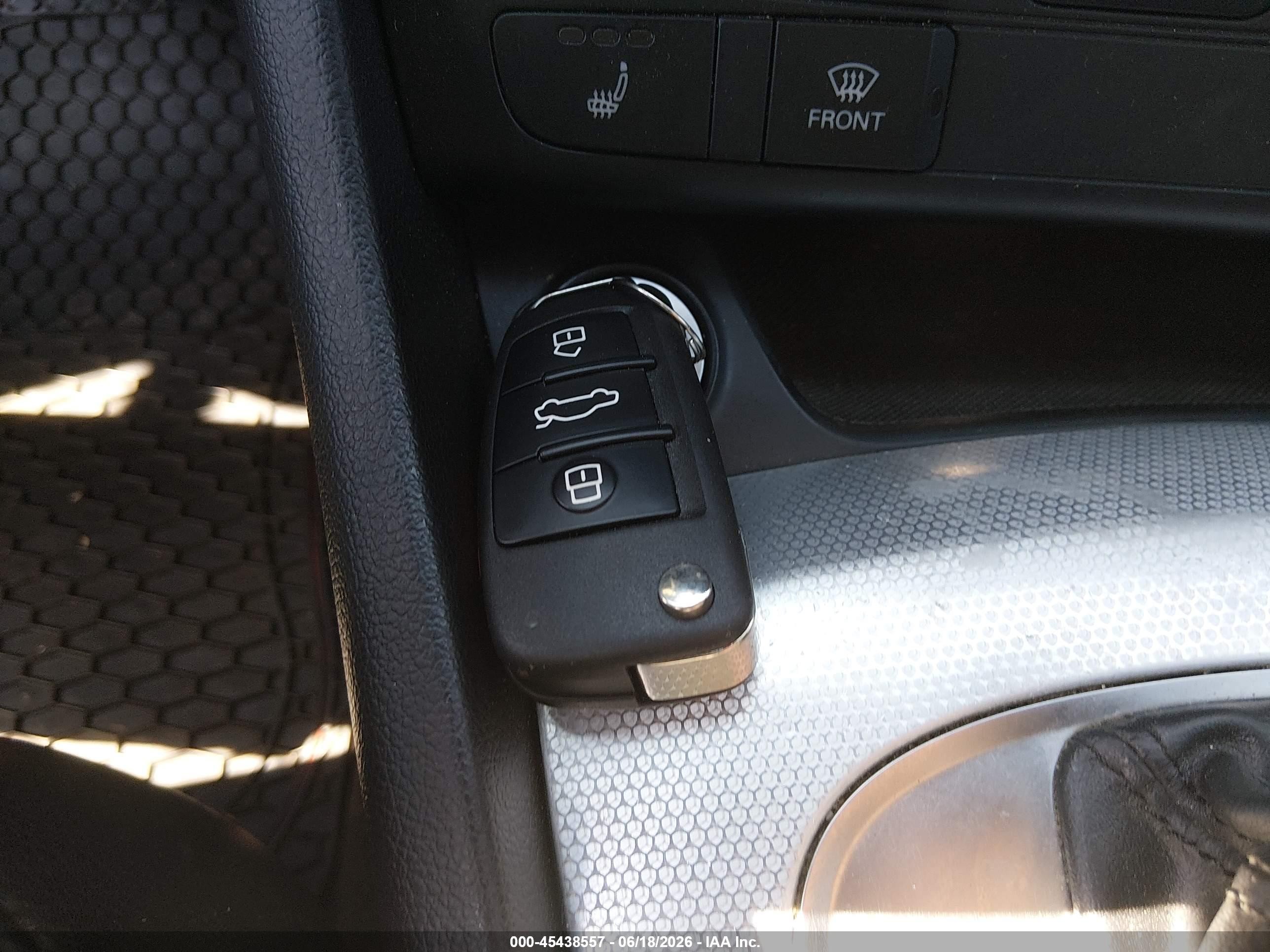 2015 Audi Q3 2.0t Premium Plus Black vin: WA1BFCFS4FR011938