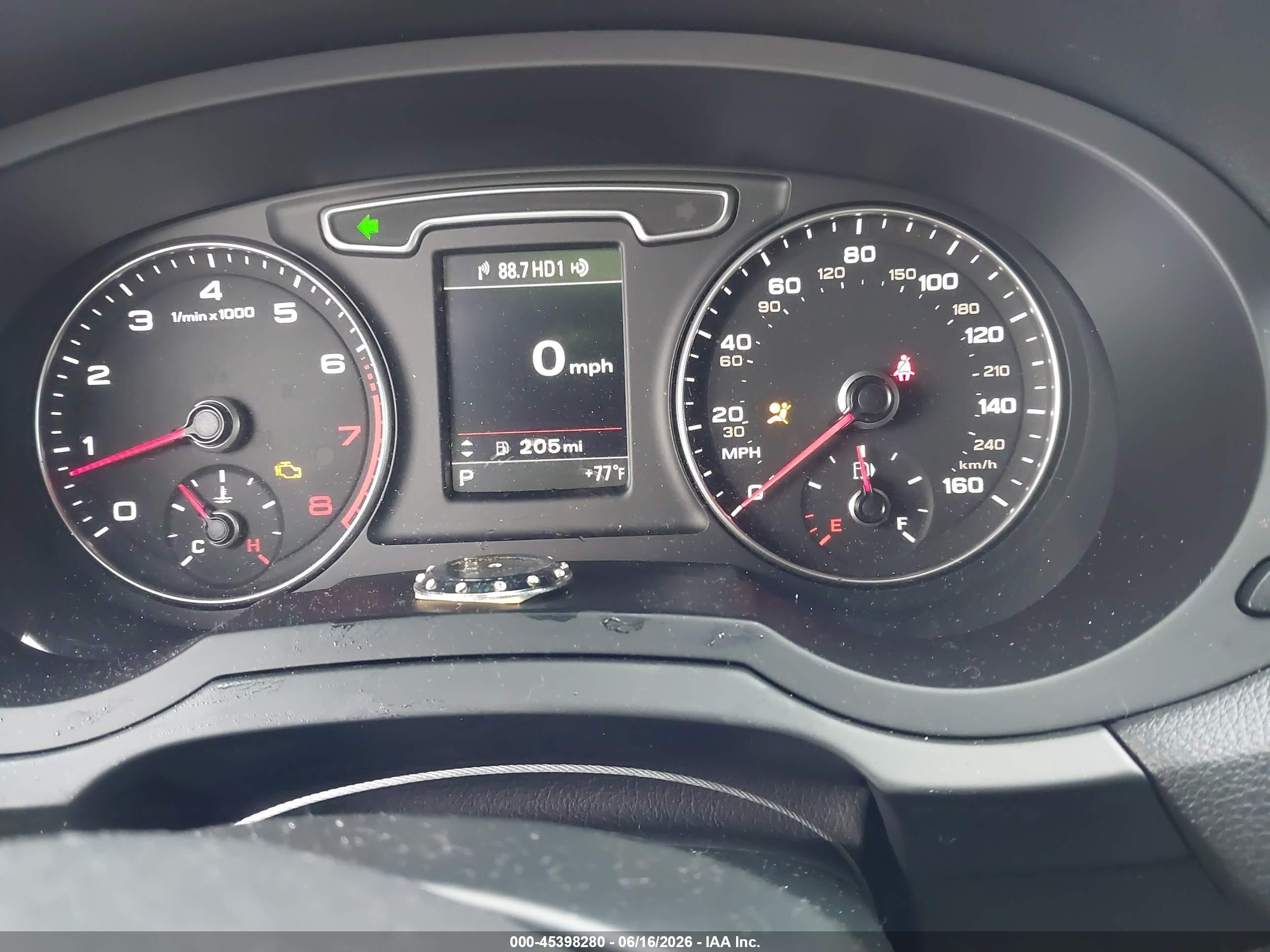 2015 Audi Q3 2.0t Premium Plus Gray vin: WA1BFCFS9FR007965
