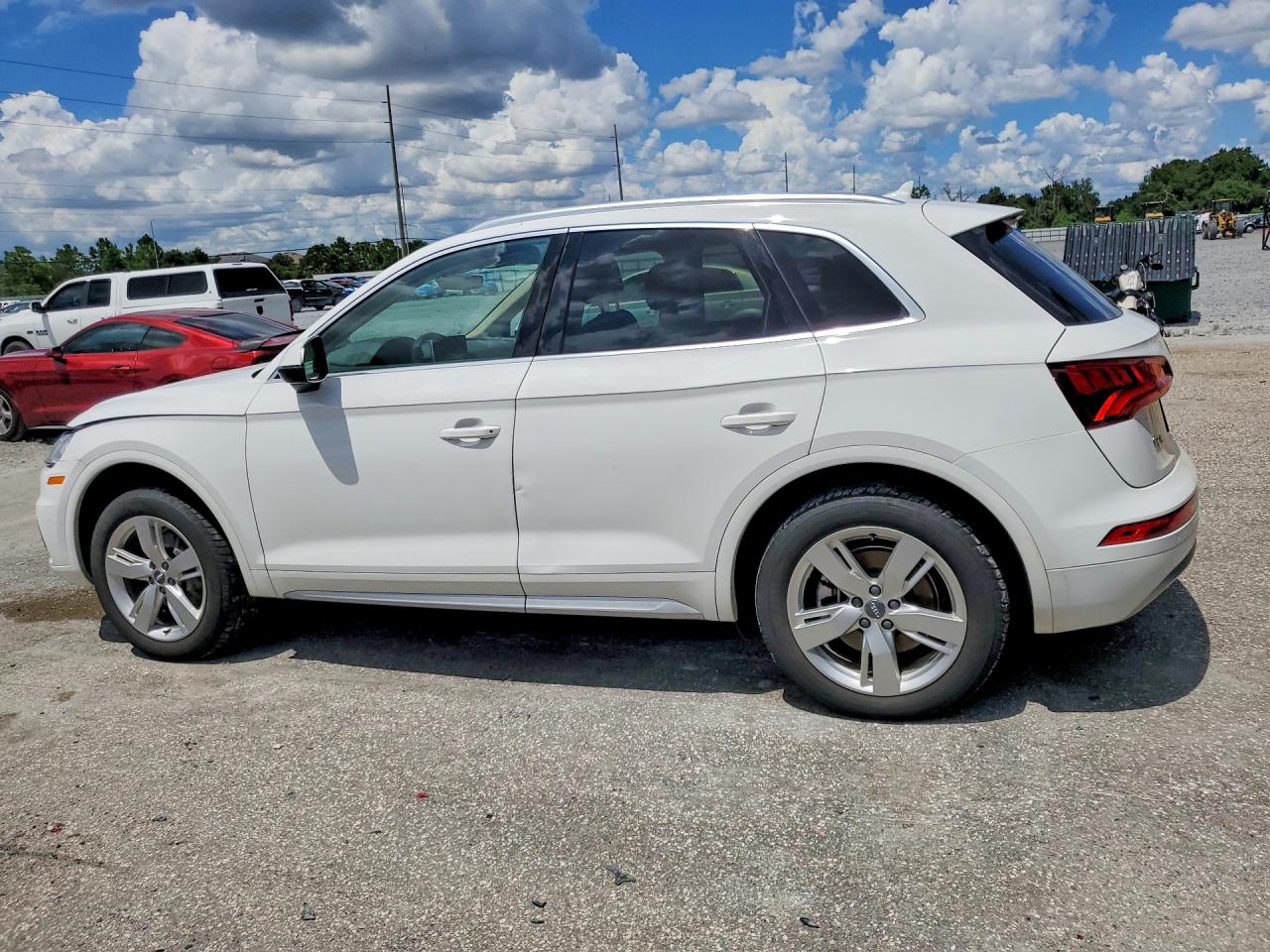 2018 Audi Q5 Premium Plus White vin: WA1BNAFY0J2072930