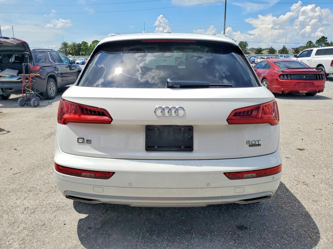 2018 Audi Q5 Premium Plus White vin: WA1BNAFY0J2072930