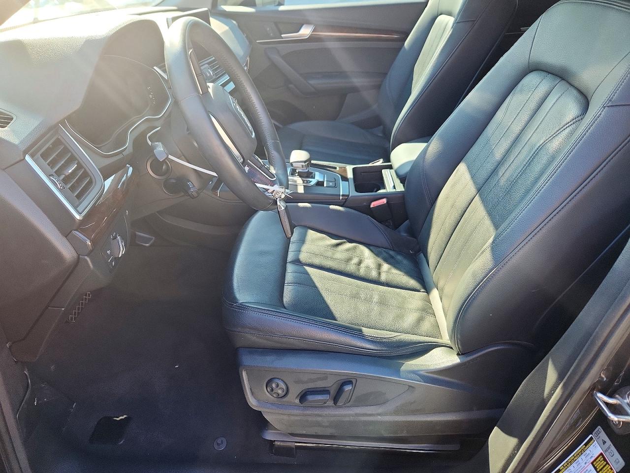 2019 Audi Q5 Premium Plus Gray vin: WA1BNAFY3K2097354