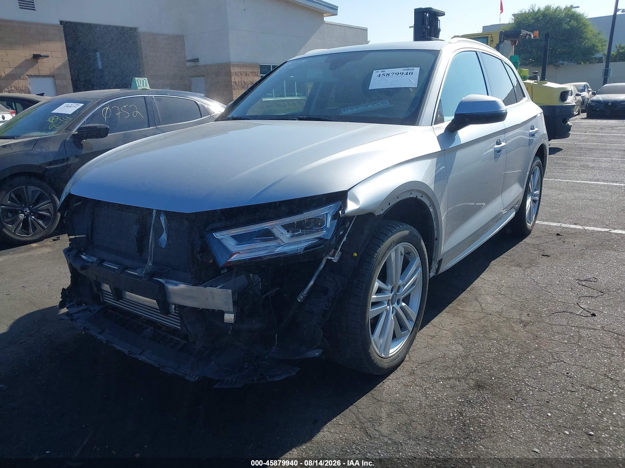 2018 Audi Q5 2.0t Premium/2.0t Tech Premium Silver vin: WA1BNAFY4J2206841