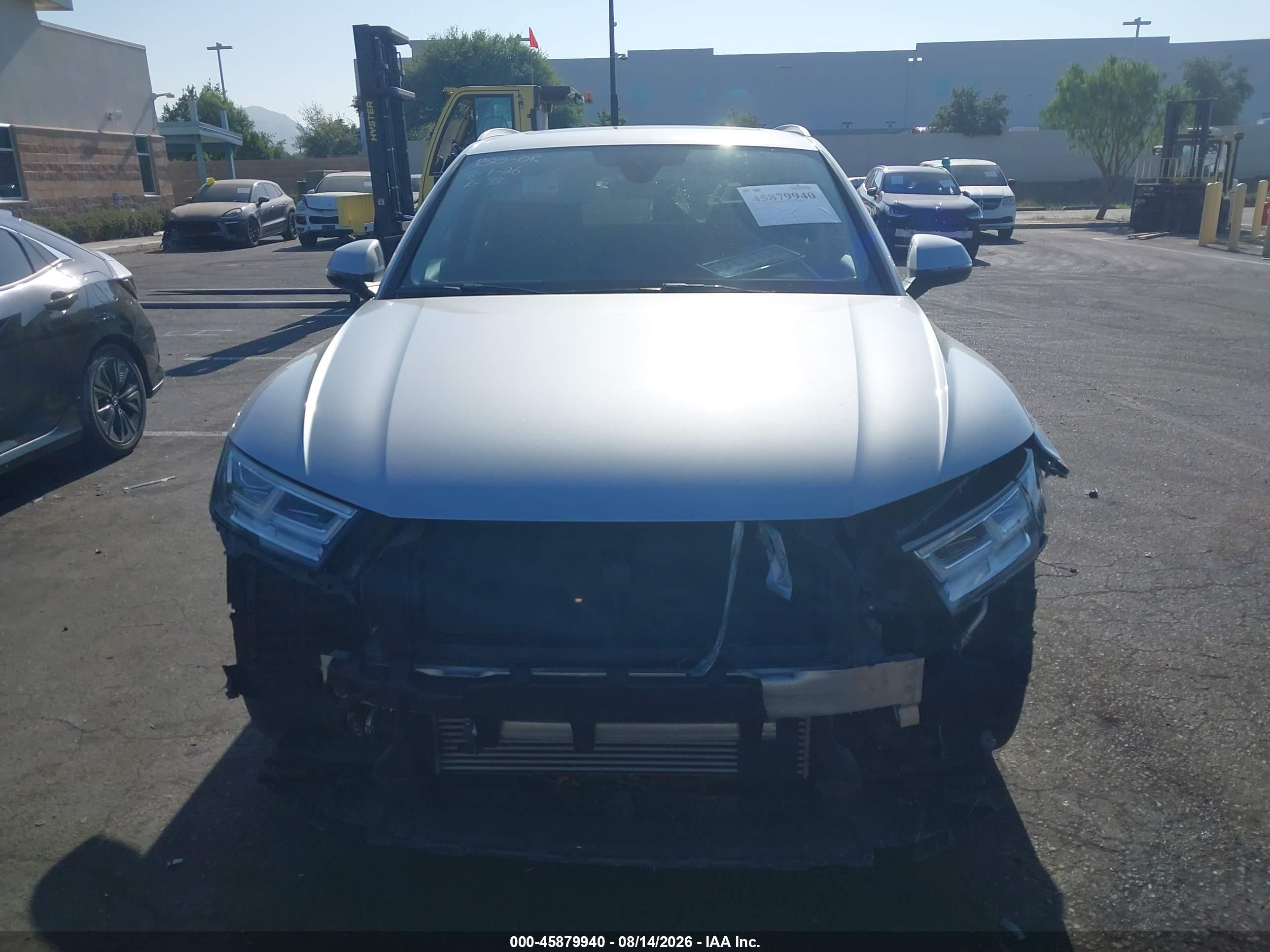 2018 Audi Q5 2.0t Premium/2.0t Tech Premium Silver vin: WA1BNAFY4J2206841