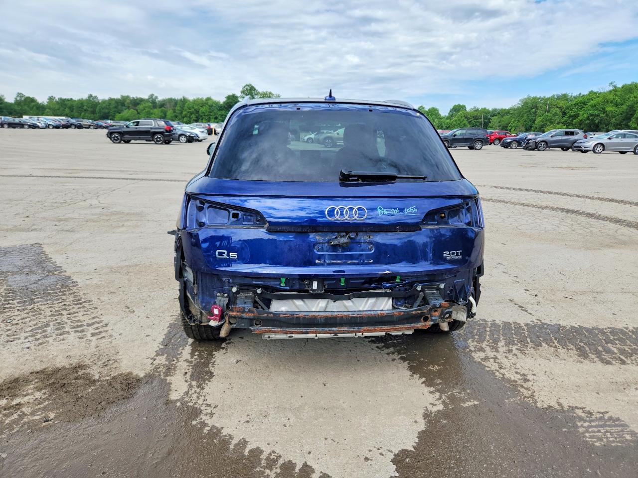 2018 Audi Q5 Premium Plus Синий vin: WA1BNAFY5J2002551
